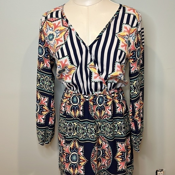 Women’s Long Sleeve Dress - Picture 6 of 15